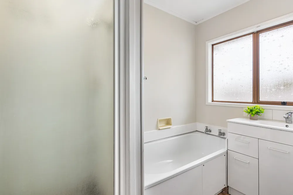 Photos of 1242A New North Road