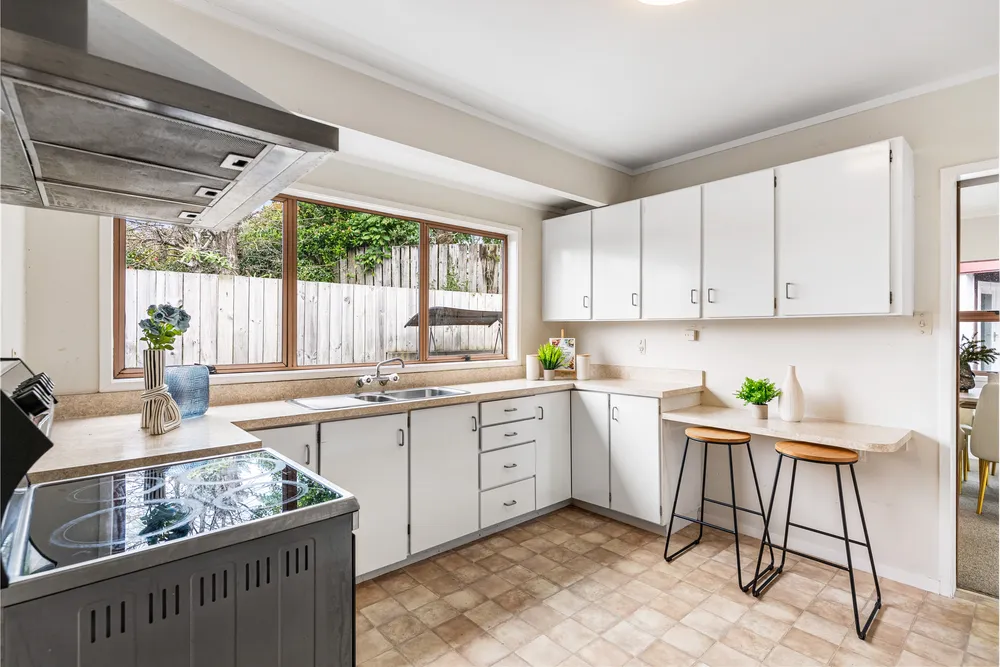 Photos of 1242A New North Road