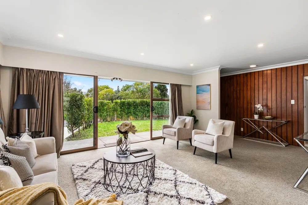 Photos of 1242A New North Road