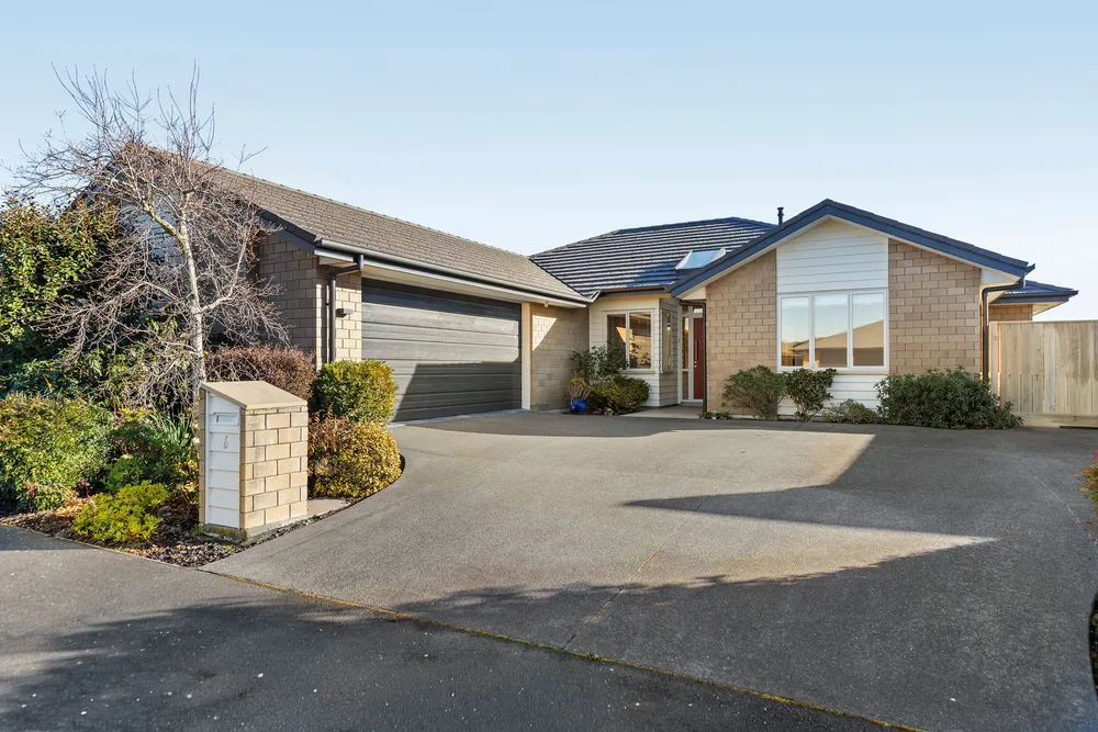 Photos of 6 Tapper Street
