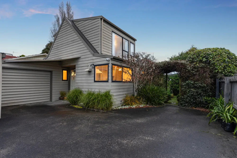 Photos of 21A Rathlin Street