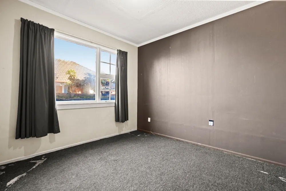 Photos of 1/126 Springs Road