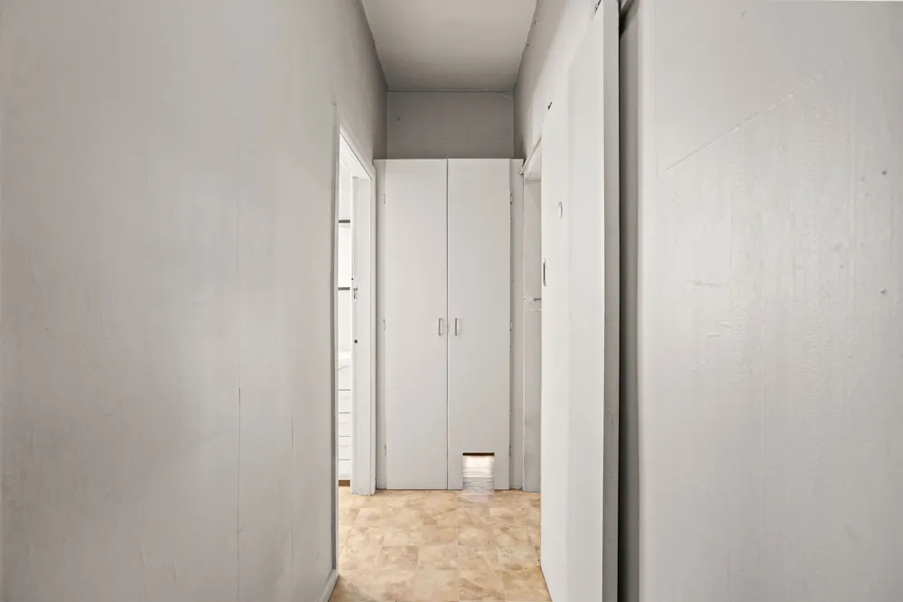 Photos of 1/126 Springs Road