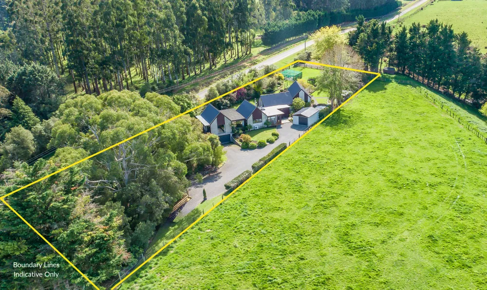 Photos of 12 Mowatts Road
