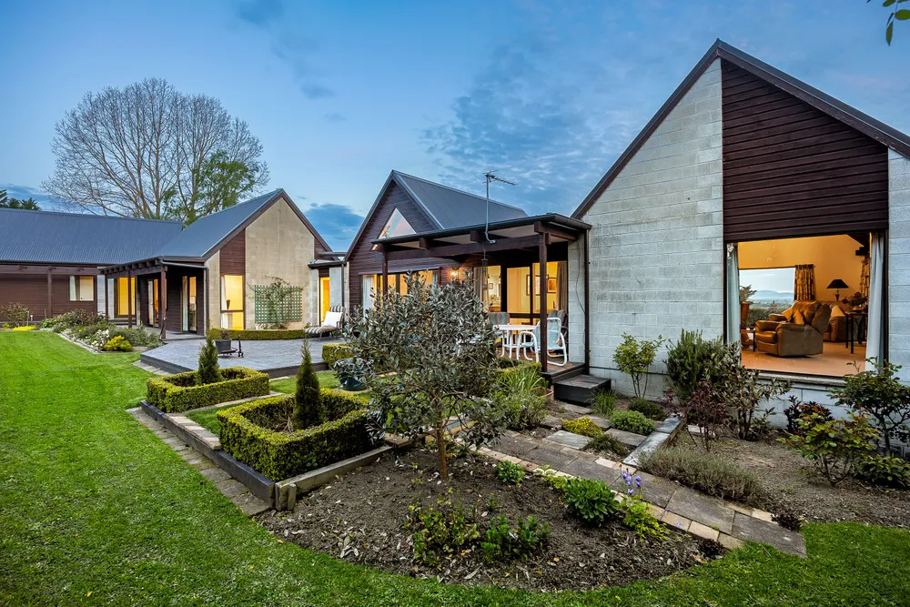 Photos of 12 Mowatts Road