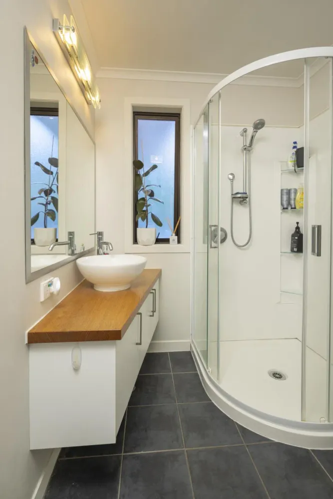 Photos of 56 Arawa Street