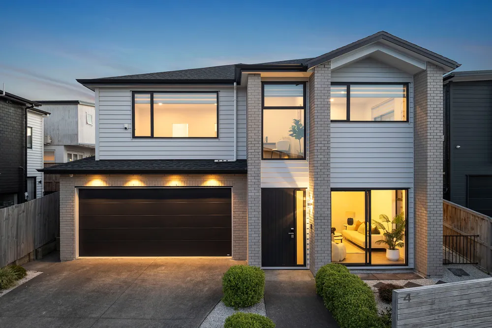 Photos of 4 La Bella Road