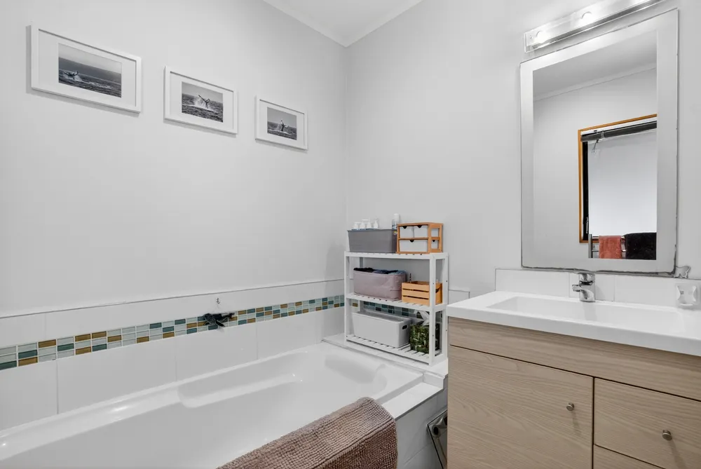 Photos of 2/164 Nile Road