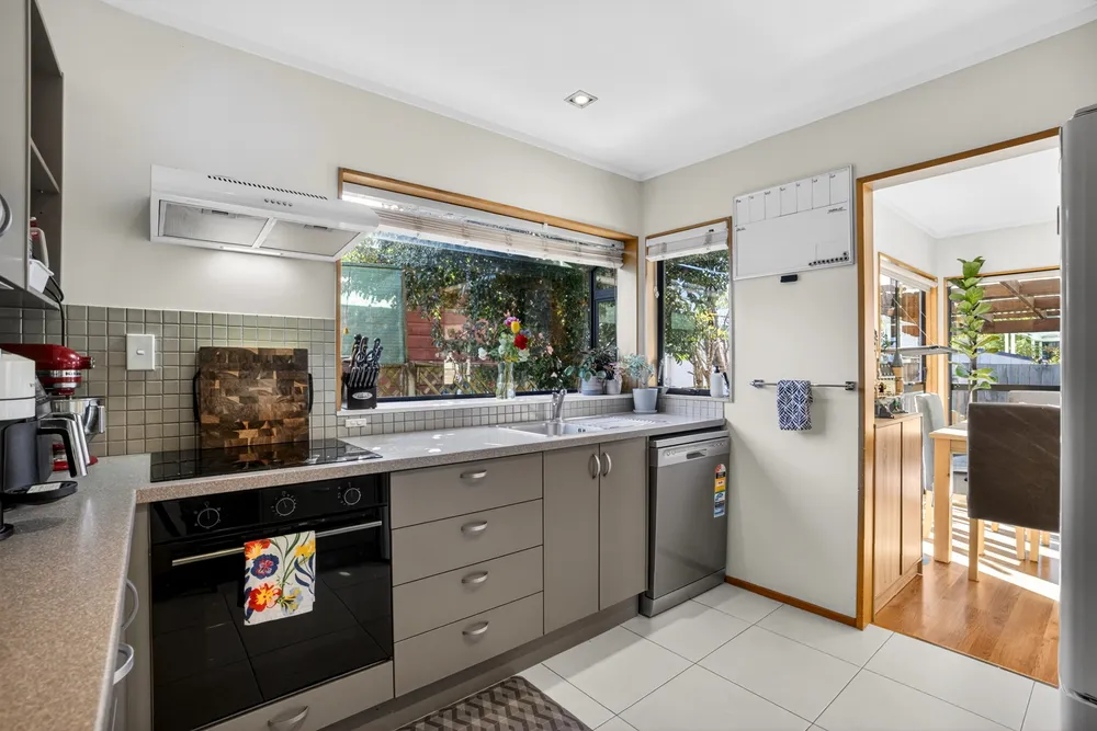Photos of 2/164 Nile Road