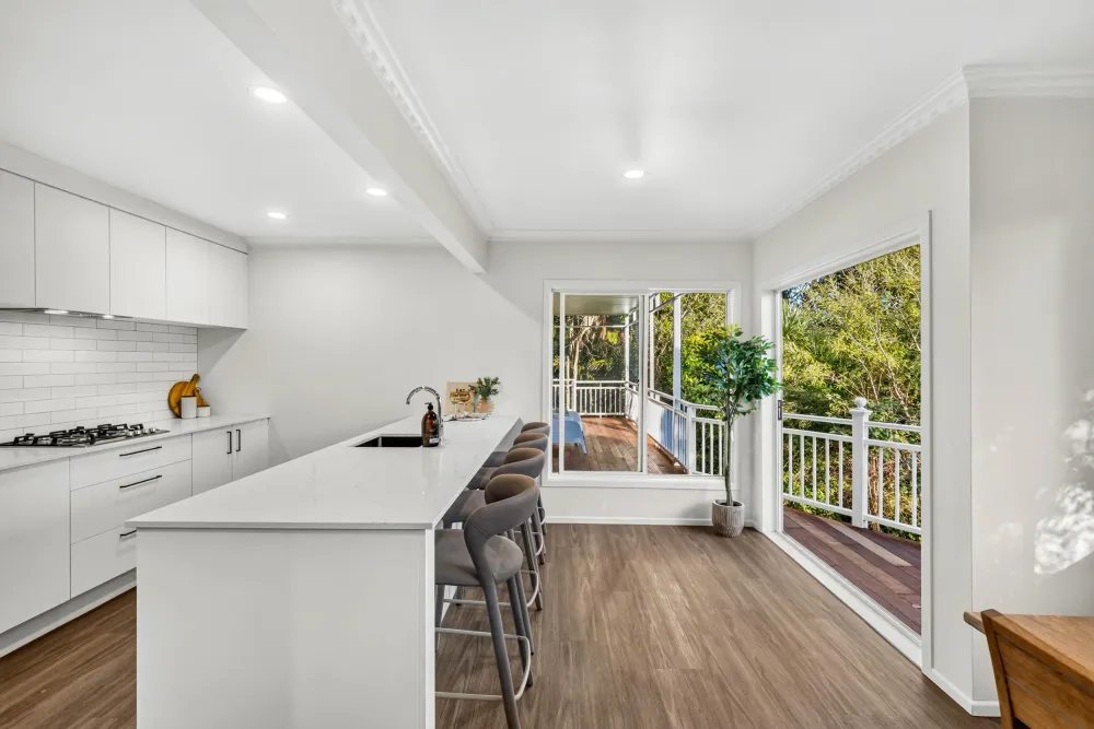 Photos of 17 Macfarlane Street