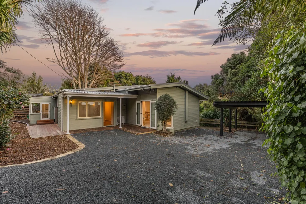 Photos of 17 Macfarlane Street
