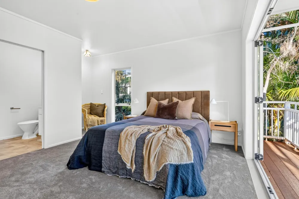Photos of 17 Macfarlane Street