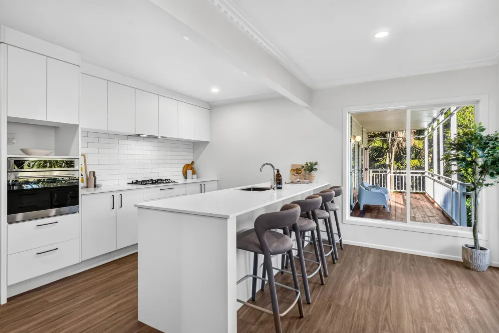 Photos of 17 Macfarlane Street