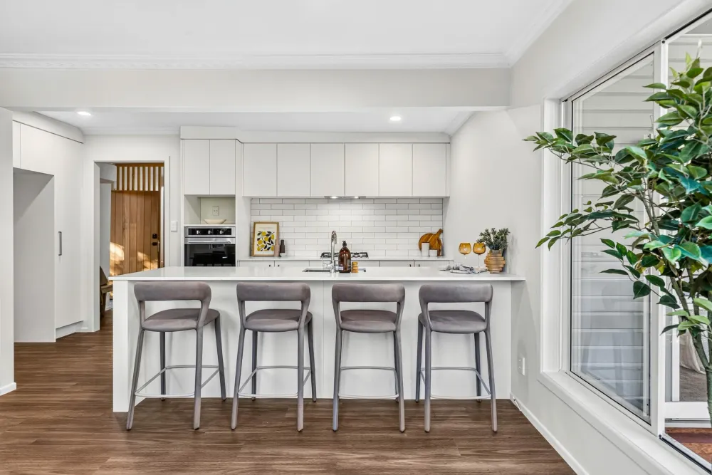 Photos of 17 Macfarlane Street
