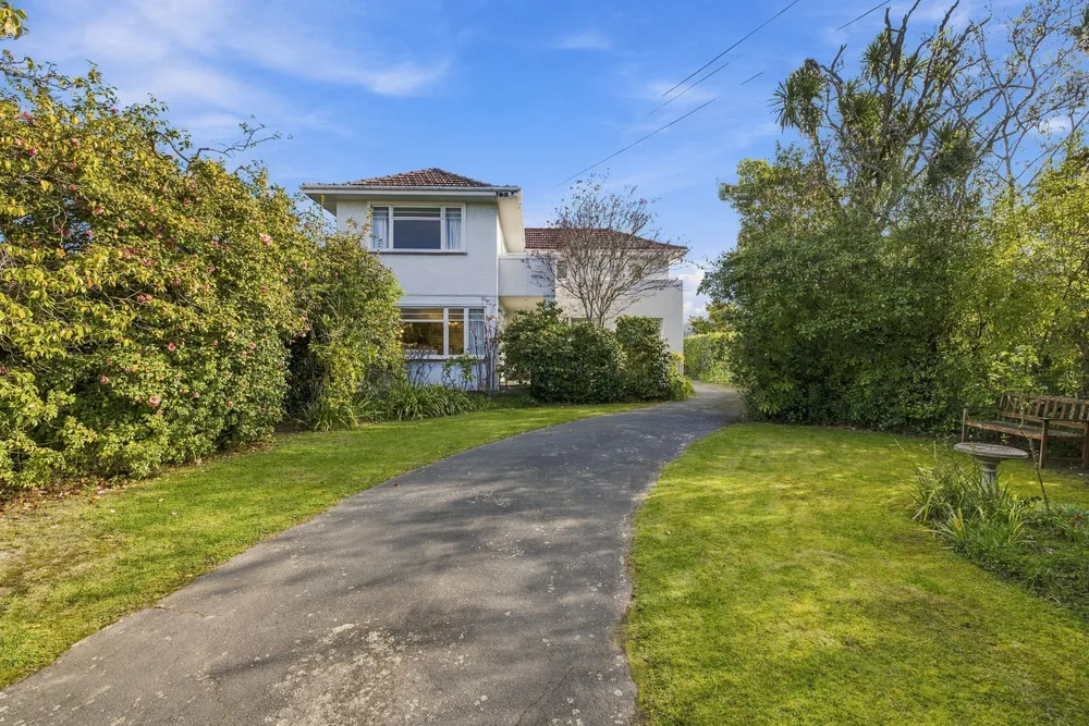 Photos of 17 Hamilton Avenue