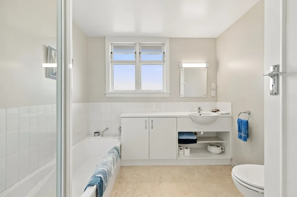 Photos of 17 Hamilton Avenue