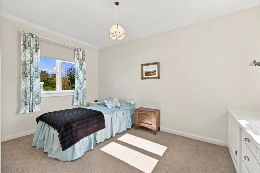 Photos of 17 Hamilton Avenue