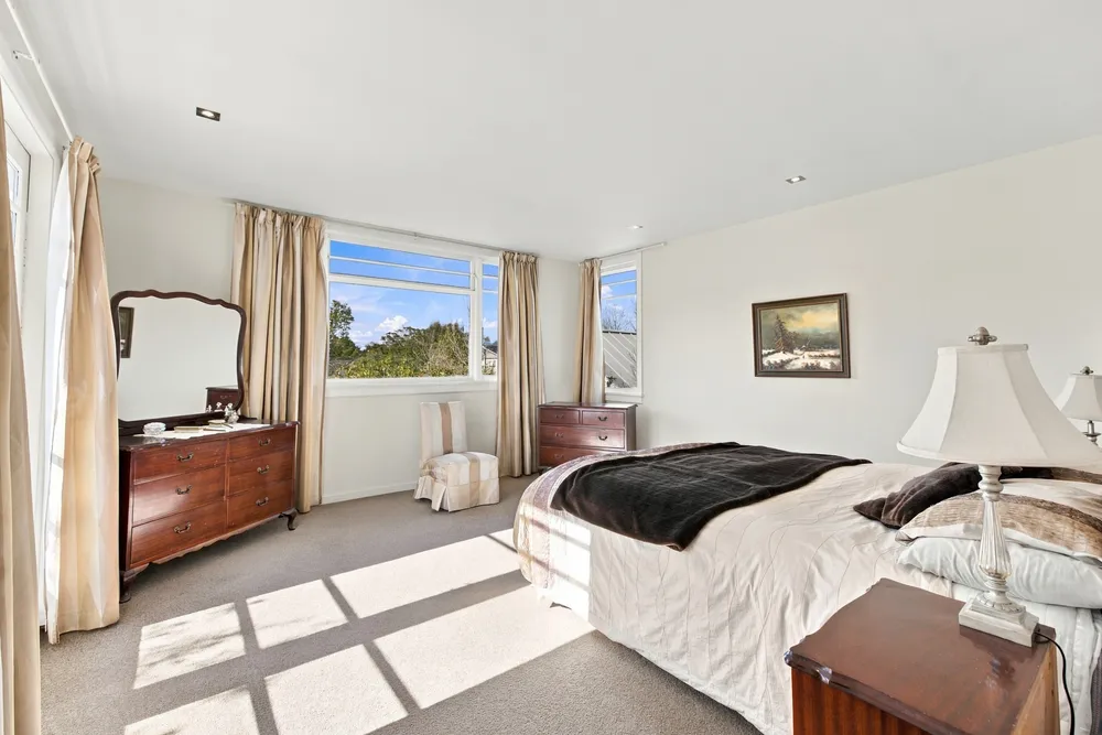 Photos of 17 Hamilton Avenue
