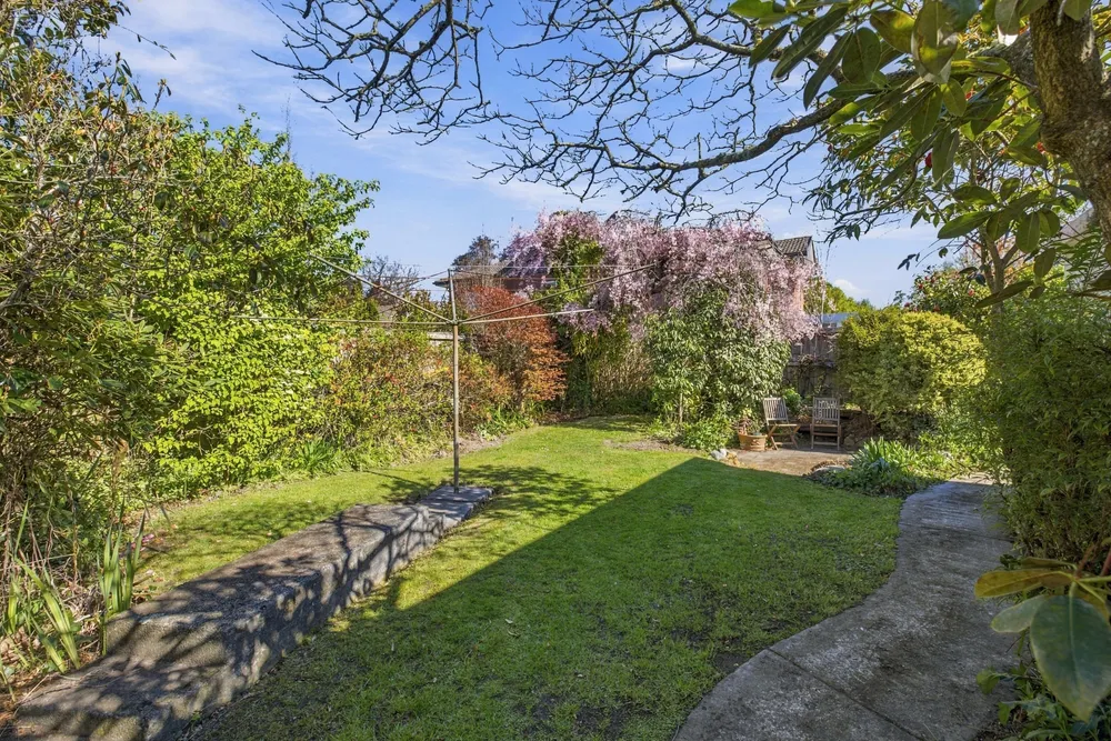 Photos of 17 Hamilton Avenue