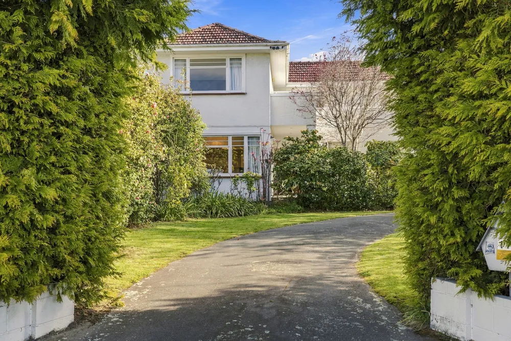 Photos of 17 Hamilton Avenue