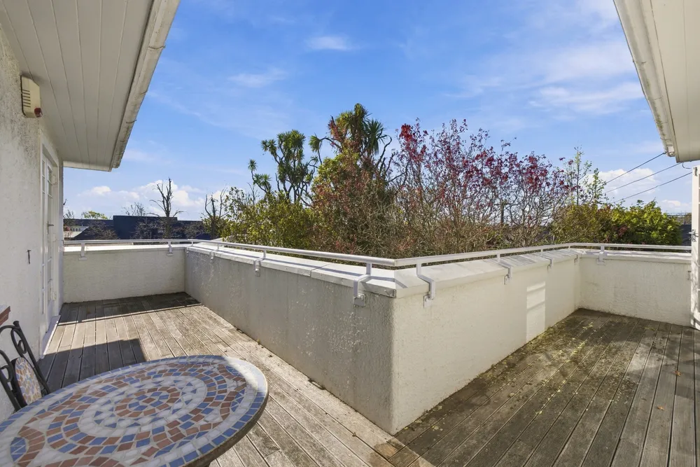 Photos of 17 Hamilton Avenue