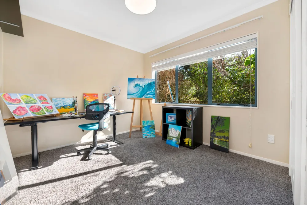 Photos of 141 Guys Road