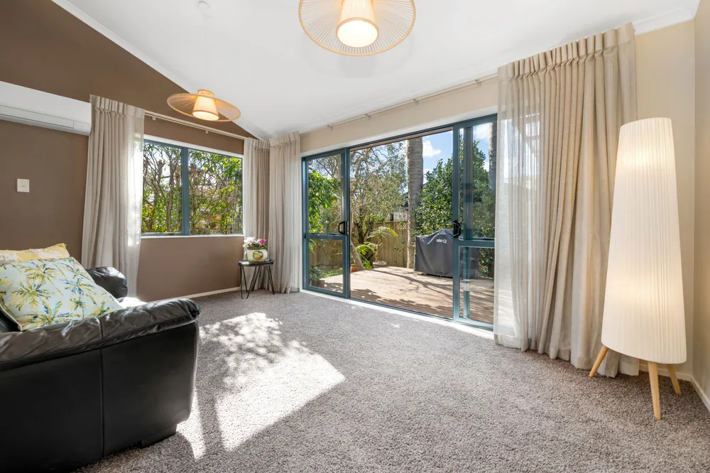 Photos of 141 Guys Road