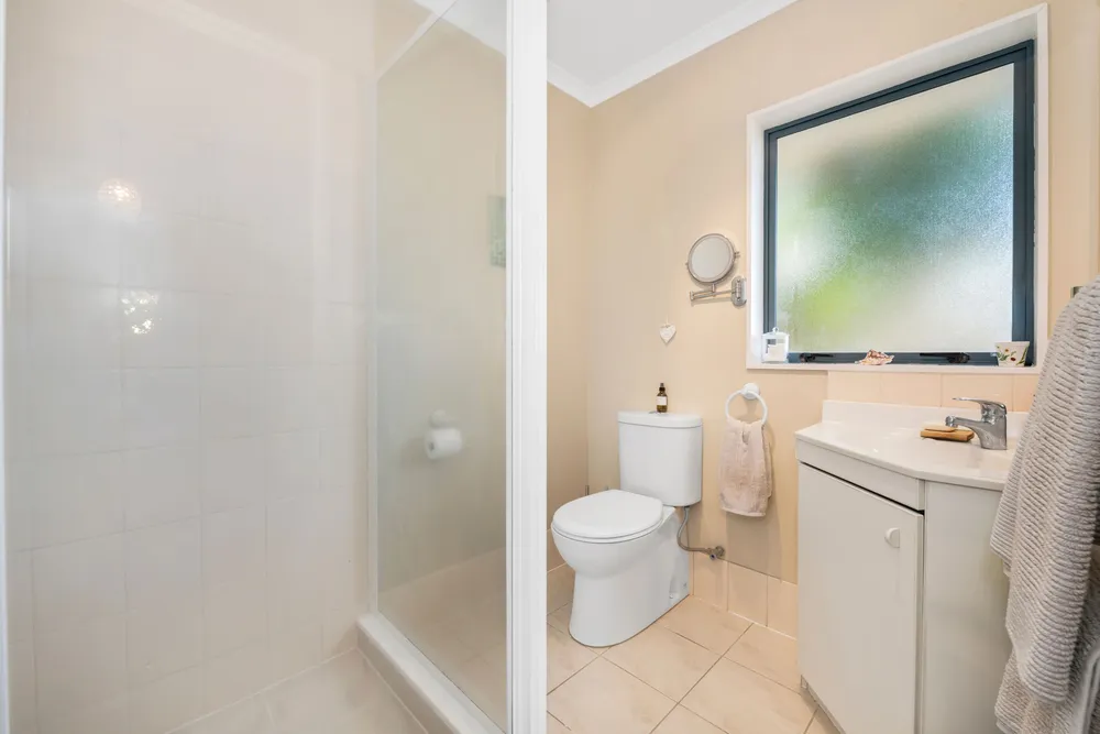 Photos of 141 Guys Road