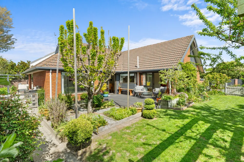 Photos of 235 Maidstone Road