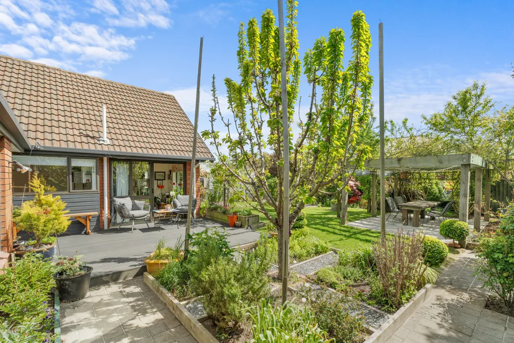 Photos of 235 Maidstone Road