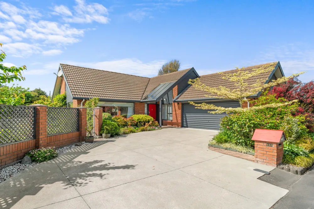 Photos of 235 Maidstone Road