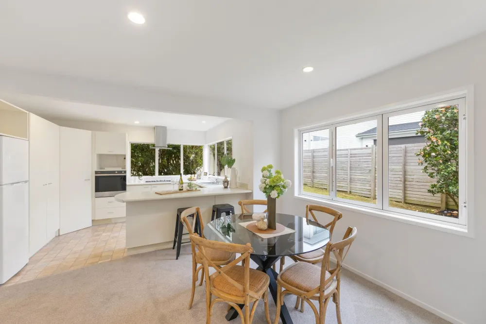 Photos of 2/142 Riddell Road