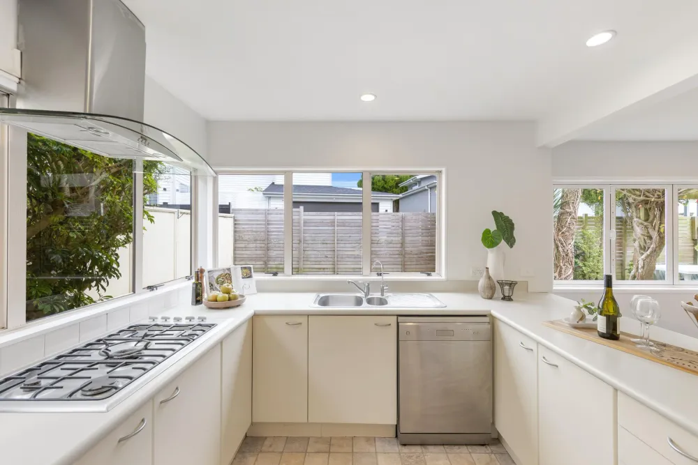 Photos of 2/142 Riddell Road