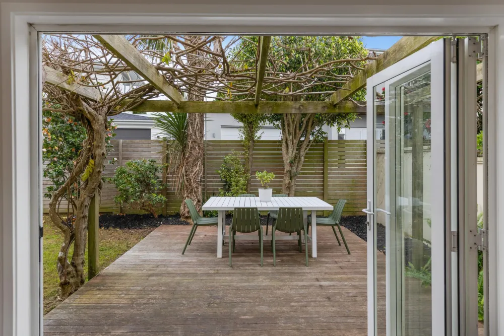 Photos of 2/142 Riddell Road