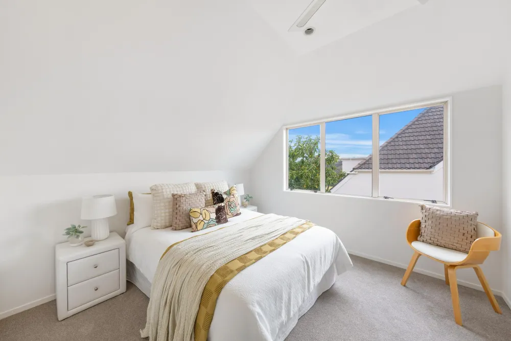 Photos of 2/142 Riddell Road