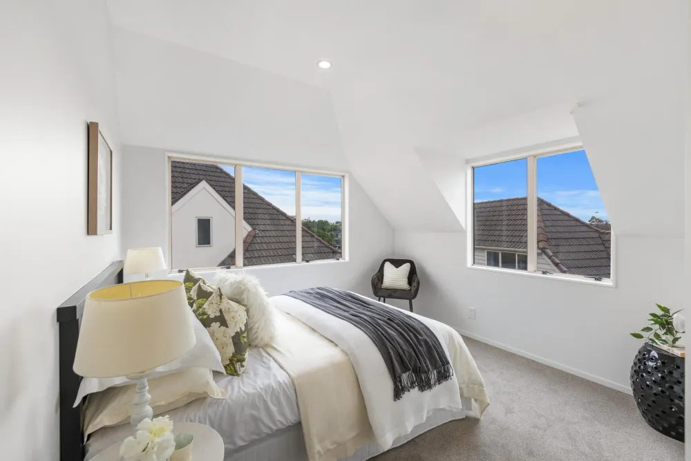 Photos of 2/142 Riddell Road