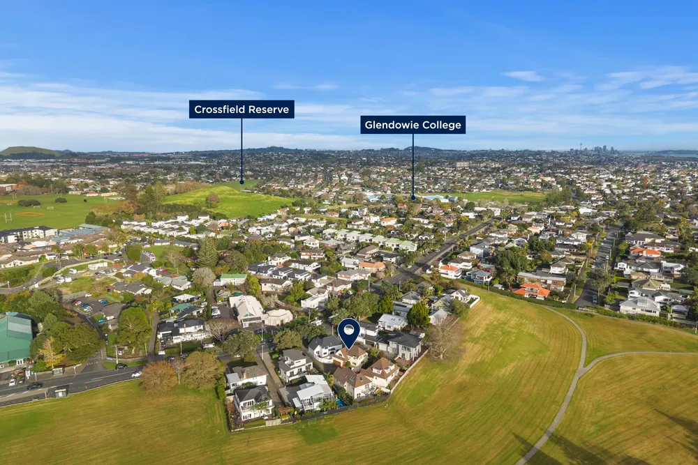 Photos of 2/142 Riddell Road