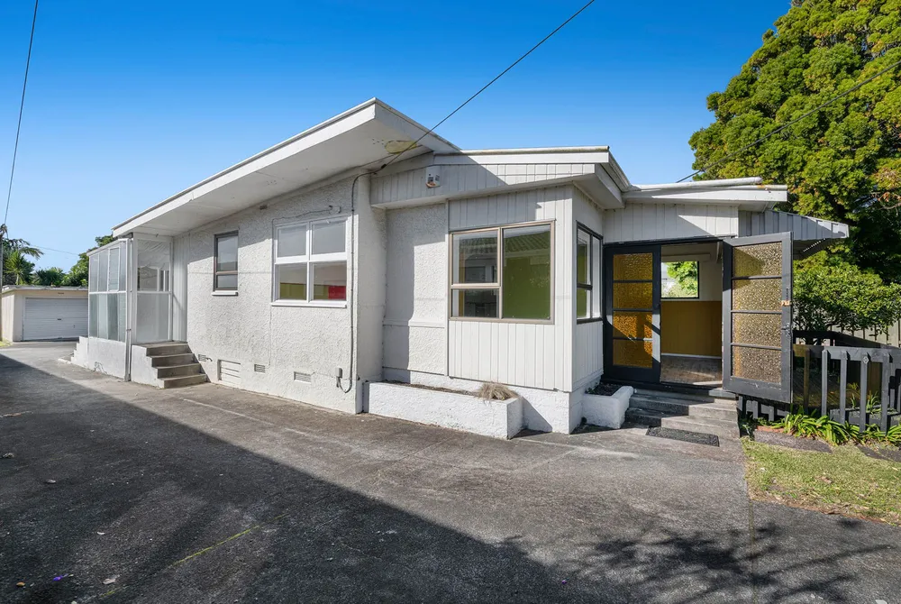 Photos of 57 Centreway Road
