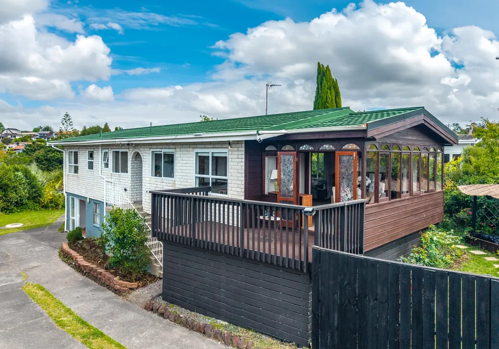 Photos of 33 Trelawn Place