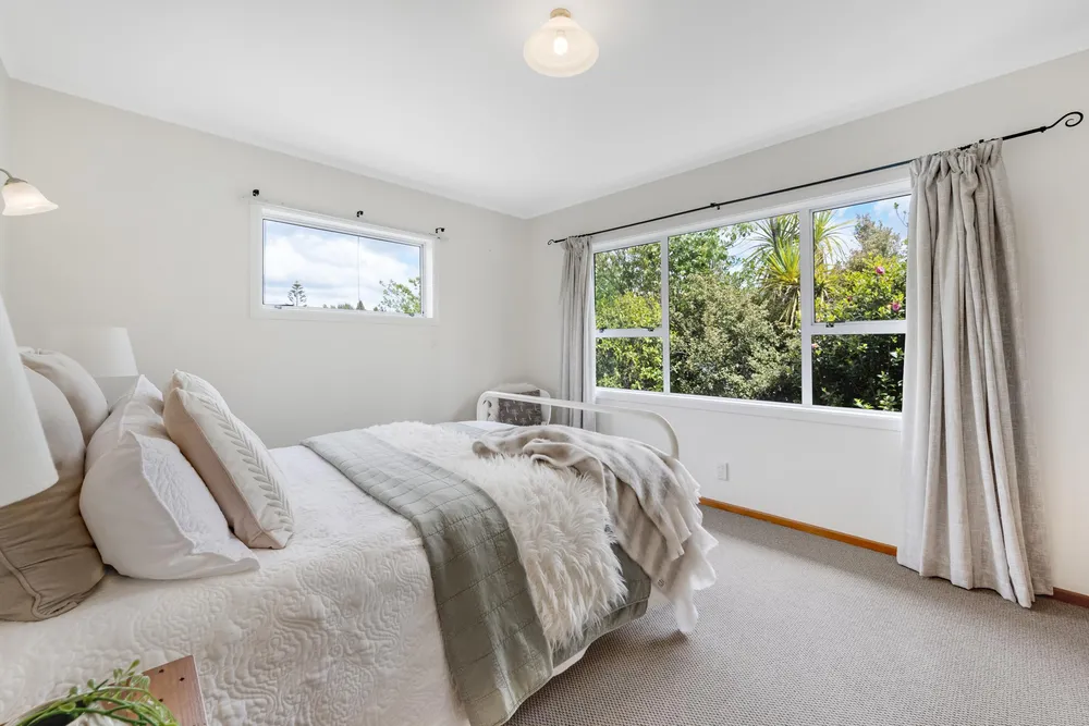 Photos of 33 Trelawn Place