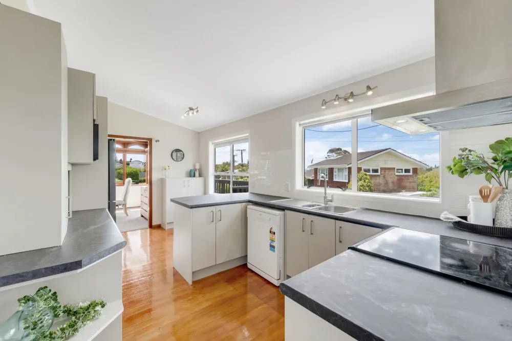 Photos of 33 Trelawn Place