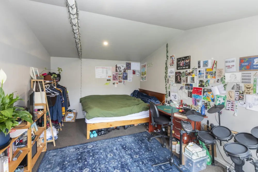 Photos of 53 Acacia Avenue
