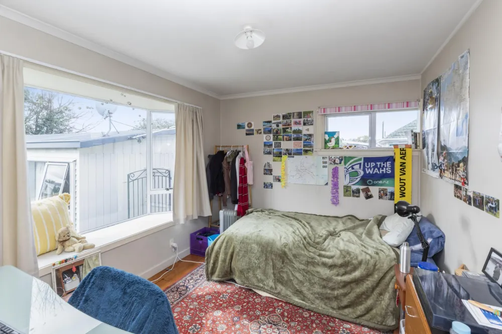 Photos of 53 Acacia Avenue