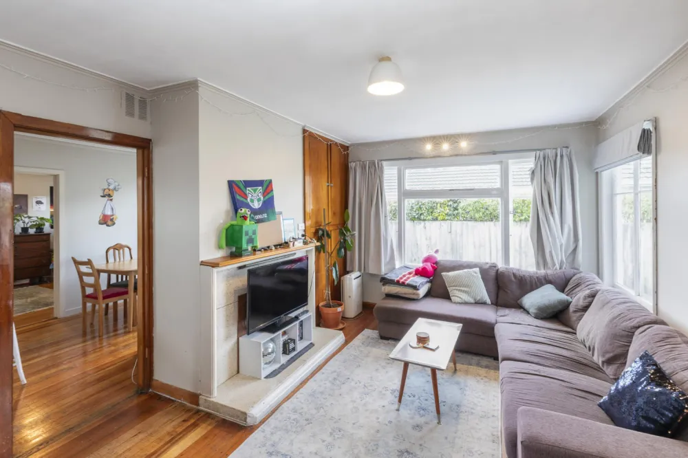 Photos of 53 Acacia Avenue