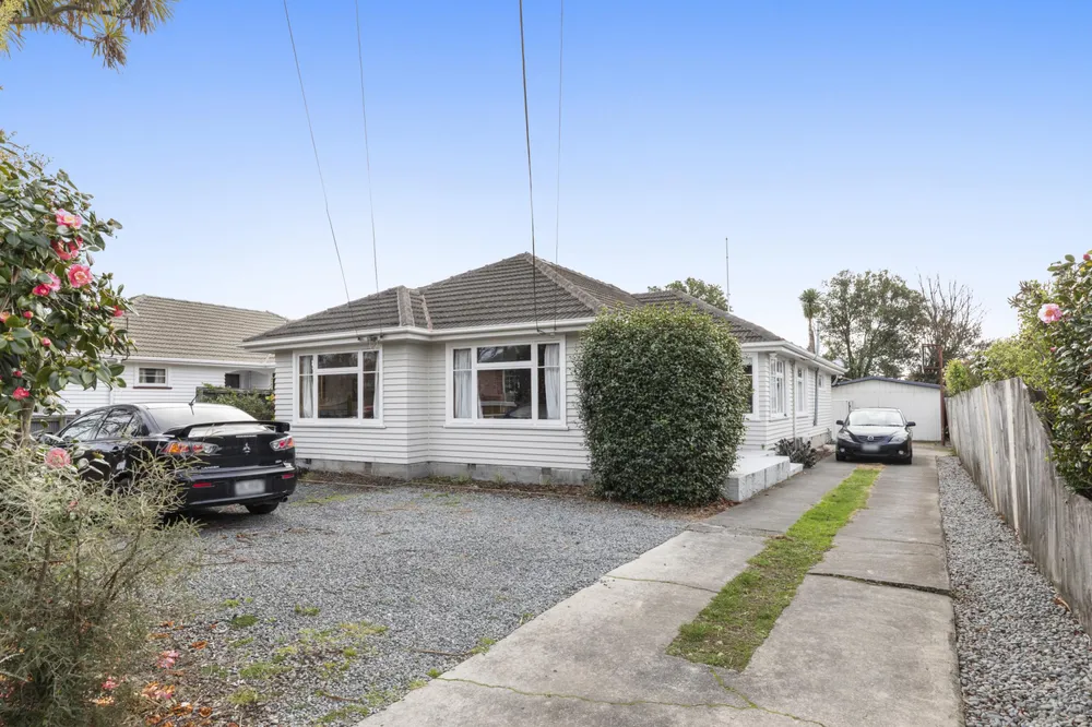 Photos of 53 Acacia Avenue