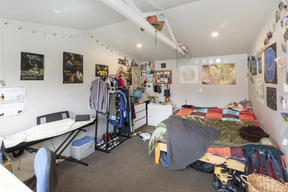Photos of 53 Acacia Avenue