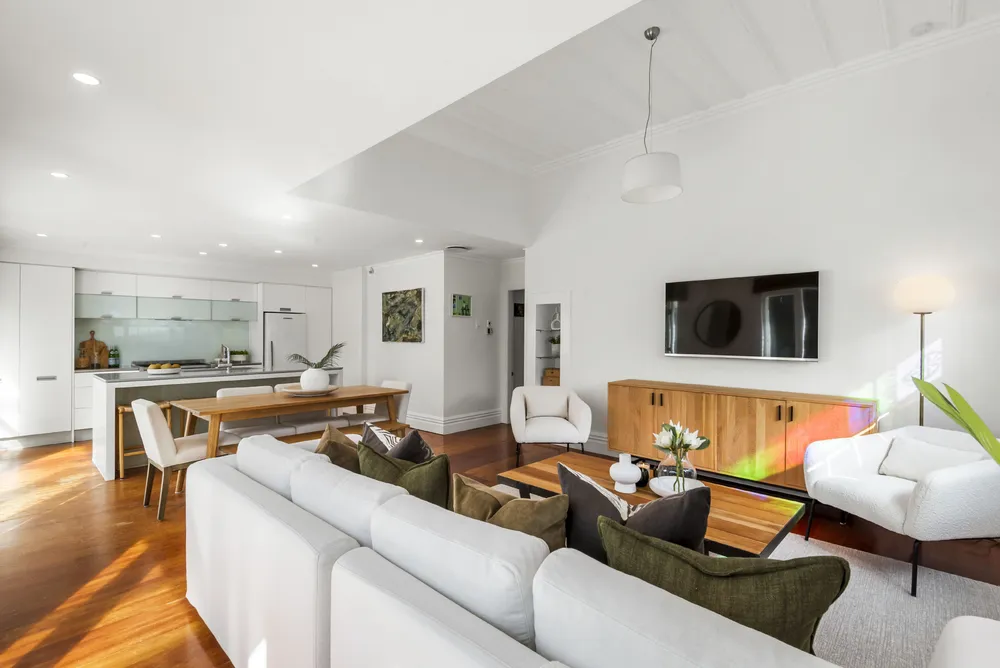 Photos of 46 Albany Road