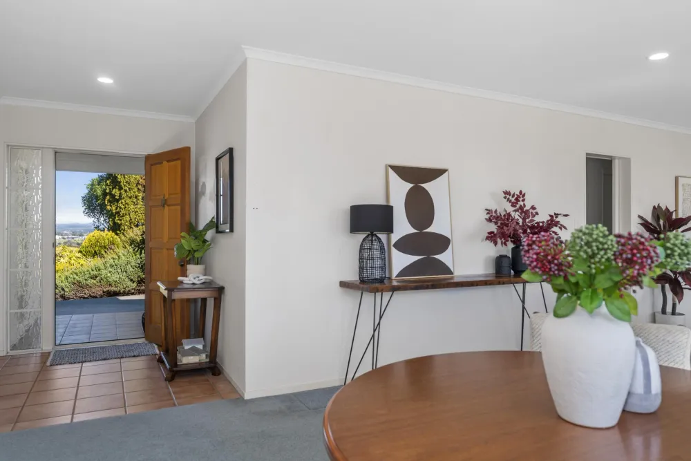 Photos of 36 Bell Common Close