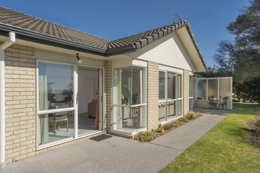Photos of 36 Bell Common Close
