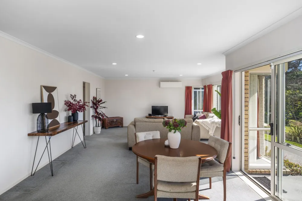 Photos of 36 Bell Common Close